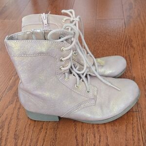 Place Shimmering Rose Gold Kids Boots